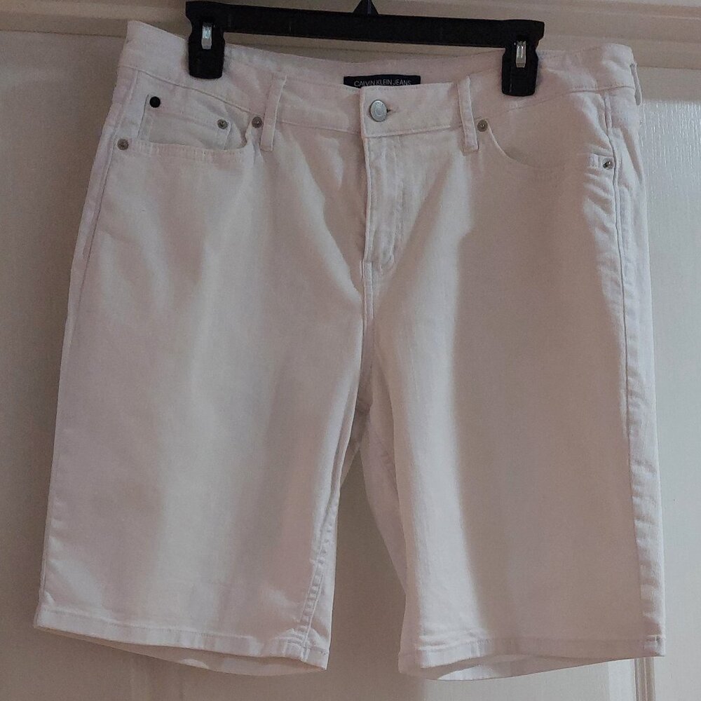 Calvin Klein Jeans White Shorts Sz 14